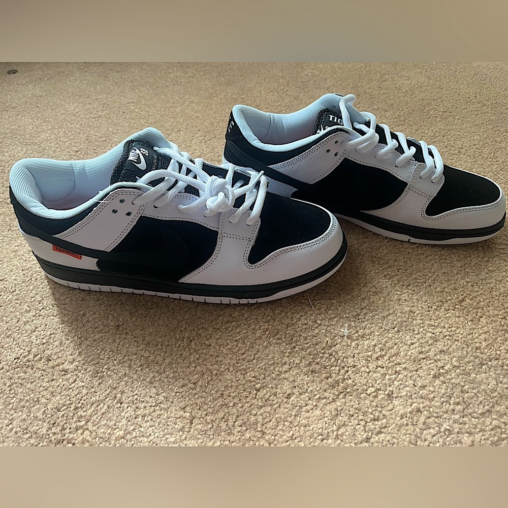 Nike SB Dunk Low.